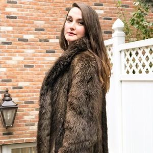 Meet your Posher, Victoria